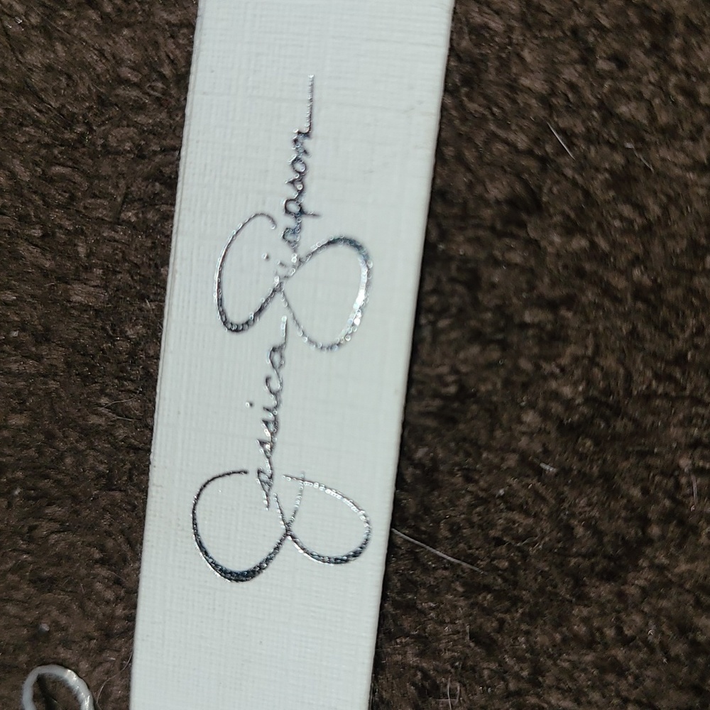 Gorgeous Jessica Simpson metal bangle bracelet - Picture 2 of 4